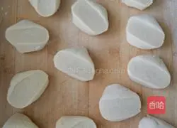 Illustration of how to make hot noodle cake 5