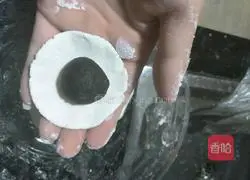 Illustration of how to make black sesame glutinous rice balls 7