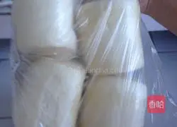 Illustration of how to make fried egg and steamed buns 1