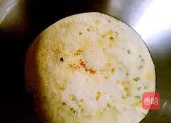 Illustration of how to make scallion pancakes 6