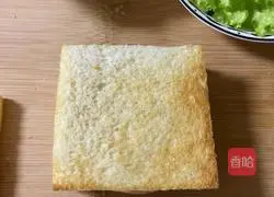 Illustration of how to make ham, cheese and egg sandwich 8