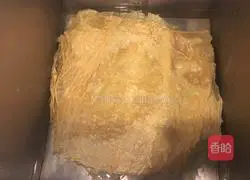 Illustration of how to make tofu skin buns 1