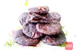 Illustration of how to make sweet potato and black rice cakes 15