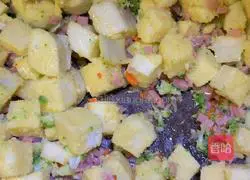 Illustration of how to make three-color steamed buns 3