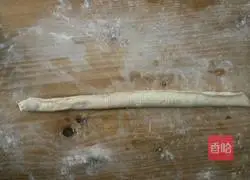 Illustration of how to make scallion pancake 6