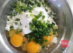 Illustration of how to make love lean meat egg pancake 2