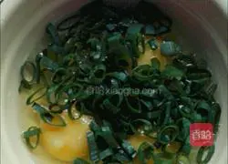 Illustration of how to make three-way egg pancake 4