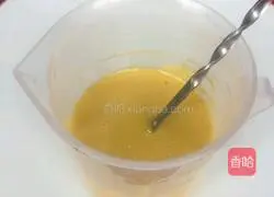 Illustration of how to make meat floss pancakes, also known as meat floss waffles 5