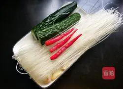 Illustration of how to make spicy and sour vermicelli 2