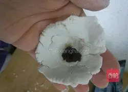 Illustration of how to make glutinous rice balls stuffed with bean paste 5