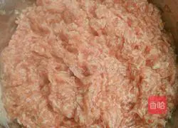 Illustration of how to make Liuye dumplings 4