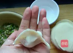 Illustration of how to make dumplings stuffed with chives and moss 6