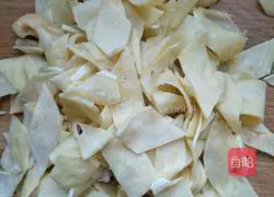 Illustration of how to make scrambled egg pancakes 5