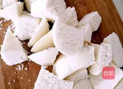 Illustration of how to make egg steamed bun slices 2