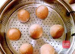 Milk Rye Noodle Steamed Buns Recipe Illustration 10