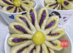 Flower steamed buns.Recipe 24