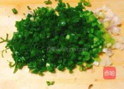 Illustration of how to make dumplings with fungus and egg stuffing 5