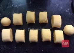 Illustration of how to make pumpkin steamed buns 7