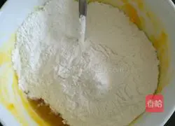 Illustration of how to make mother chicken and her children (steamed buns) 3