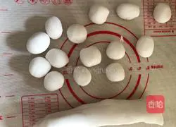 Illustration of how to make crystal dumplings 2