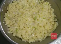 Illustration of how to make potato buns 5