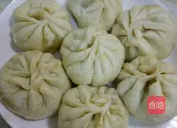 Illustration of how to make pork and kohlrabi buns 9