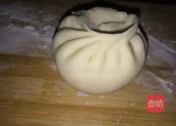 Illustration of how to make potato buns 5