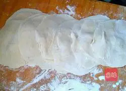 Illustration of how to make beef and carrot stuffed buns 8