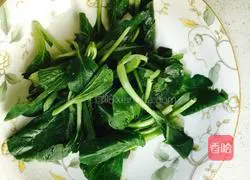 Illustration of how to make shrimp and egg fried rice 3