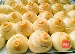 Illustration of grilled steamed bun rolls 14