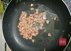 Egg Fried Rice Recipe Illustration 3