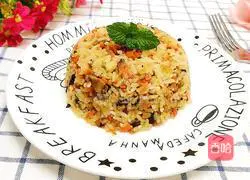 Illustration of how to make fried rice with carrots, mushrooms and minced meat 9