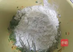 Illustration of how to make vegetable and egg pancakes 3