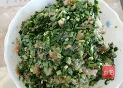 Illustration of how to make three fresh dumpling fillings 7