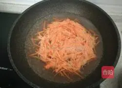 Illustration of how to make zucchini and egg buns 5