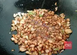 Illustration of how to make yeast pie 10