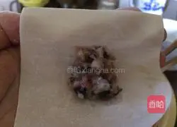 Illustration of how to make three fresh wontons 4