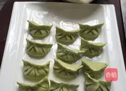 Illustration of how to make egg-wrapped cabbage dumplings 5