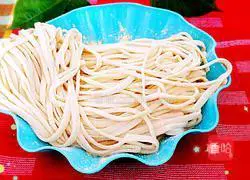 Illustration of hand-rolled noodles 10