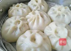 Chives Illustration of how to make stuffed steamed stuffed buns 22