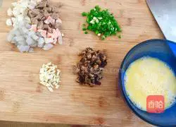 Illustration of how to make Fujian fried rice 1