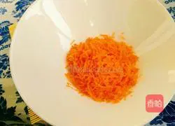 Illustration of how to make carrot and egg cake 1