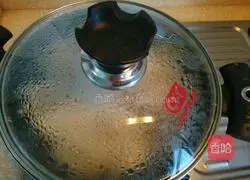 Illustration of how to make cabbage, celery and pork dumplings 13