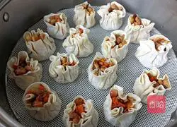 Illustration of how to make Shaomai 19