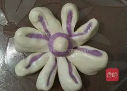 Illustration of how to make flower steamed buns 16