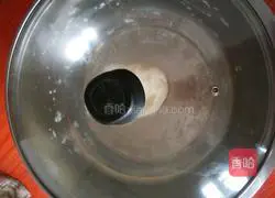 Illustration of how to make steamed buns with black sesame filling 5