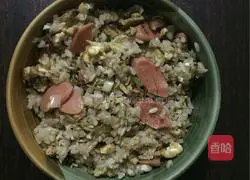 Illustration of how to make ham fried rice 9