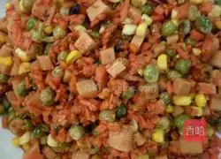 Illustration of how to make colorful whole grain fried rice 7