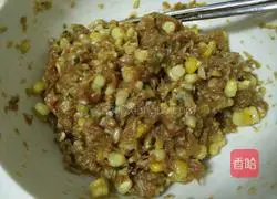 Illustration of how to make pork and corn wontons 6