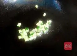 Illustration of how to make sauce fried rice 3